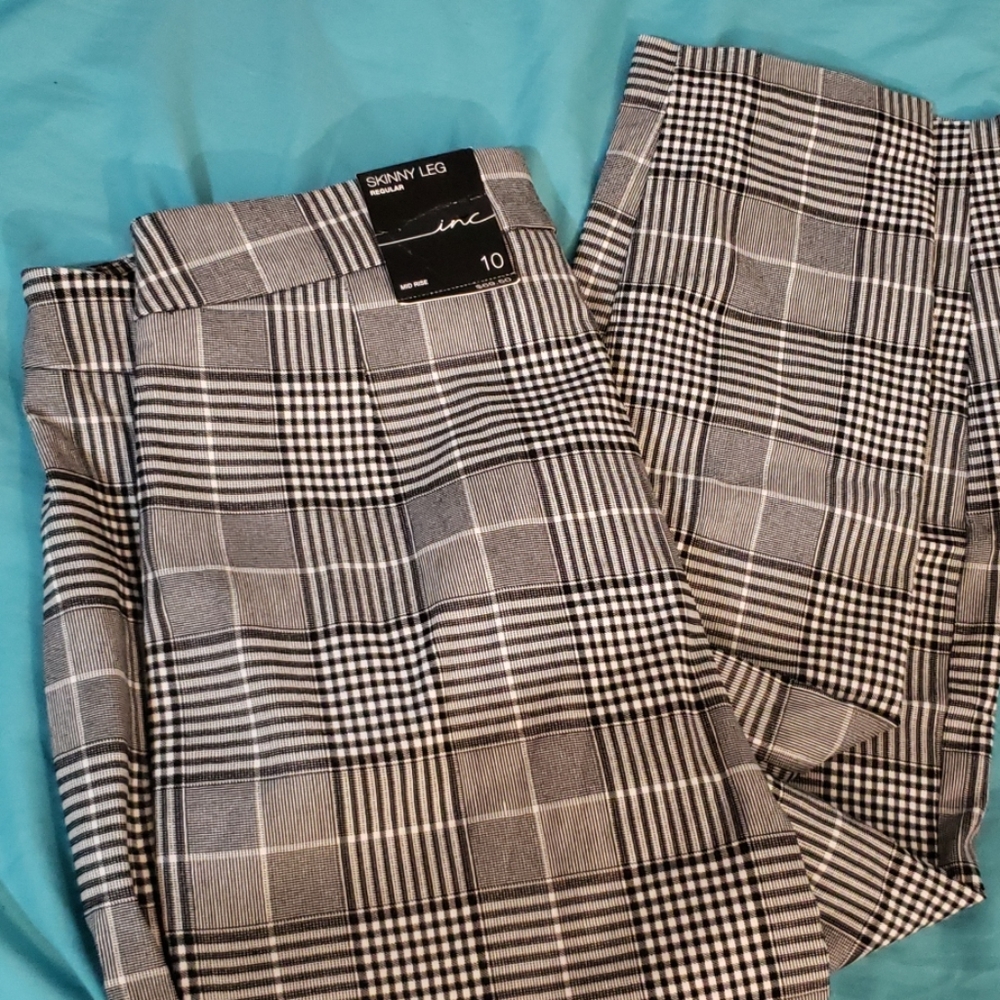 Pants - Picture 2 of 6